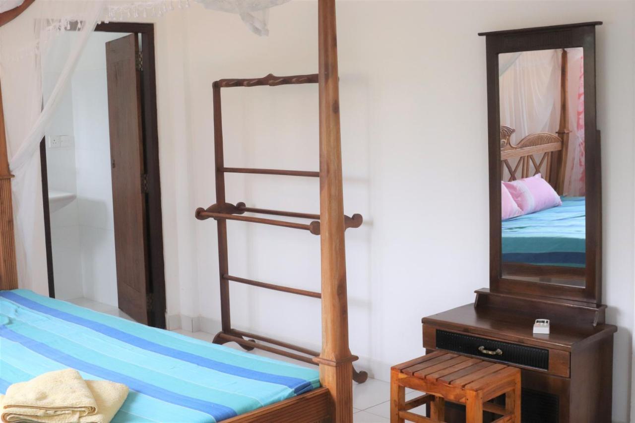 Long Beach Guest House Hikkaduwa Exterior foto